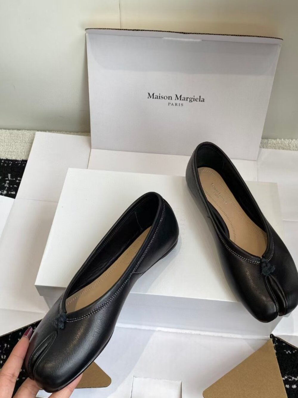 Maison Martin Margiela Tabi Ballerina Flats (Black Leather)